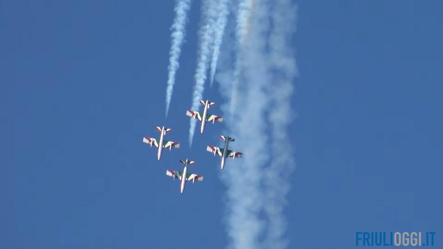 Tutto pronto per le Frecce Tricolori, il volo di prova a Lignano