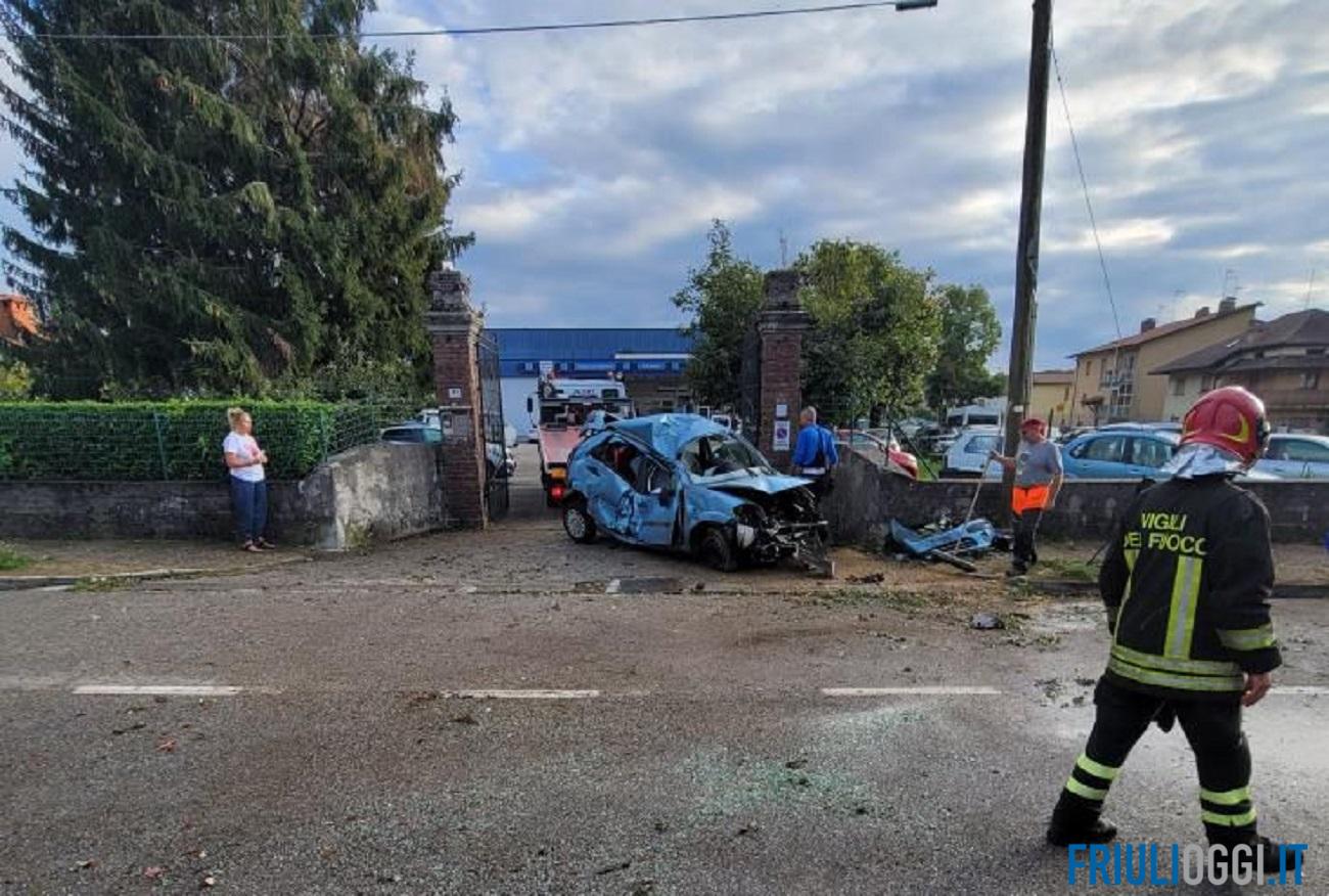 Incidente A Tarcento Auto Si Ribalta Ferita Una Donna 3735