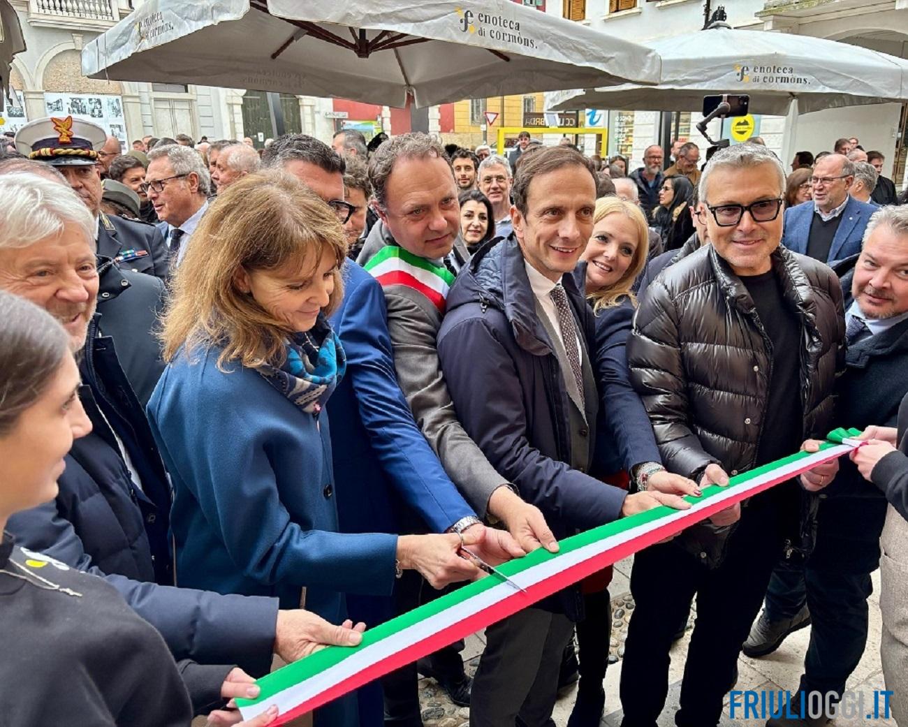 Inaugurazione enoteca di Cormons.