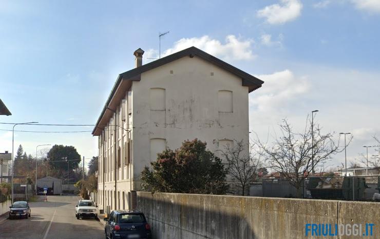 morto casa udine via urli